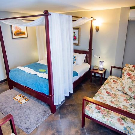 La Villa Boutique Hotel Aranyaprathet Exteriör bild